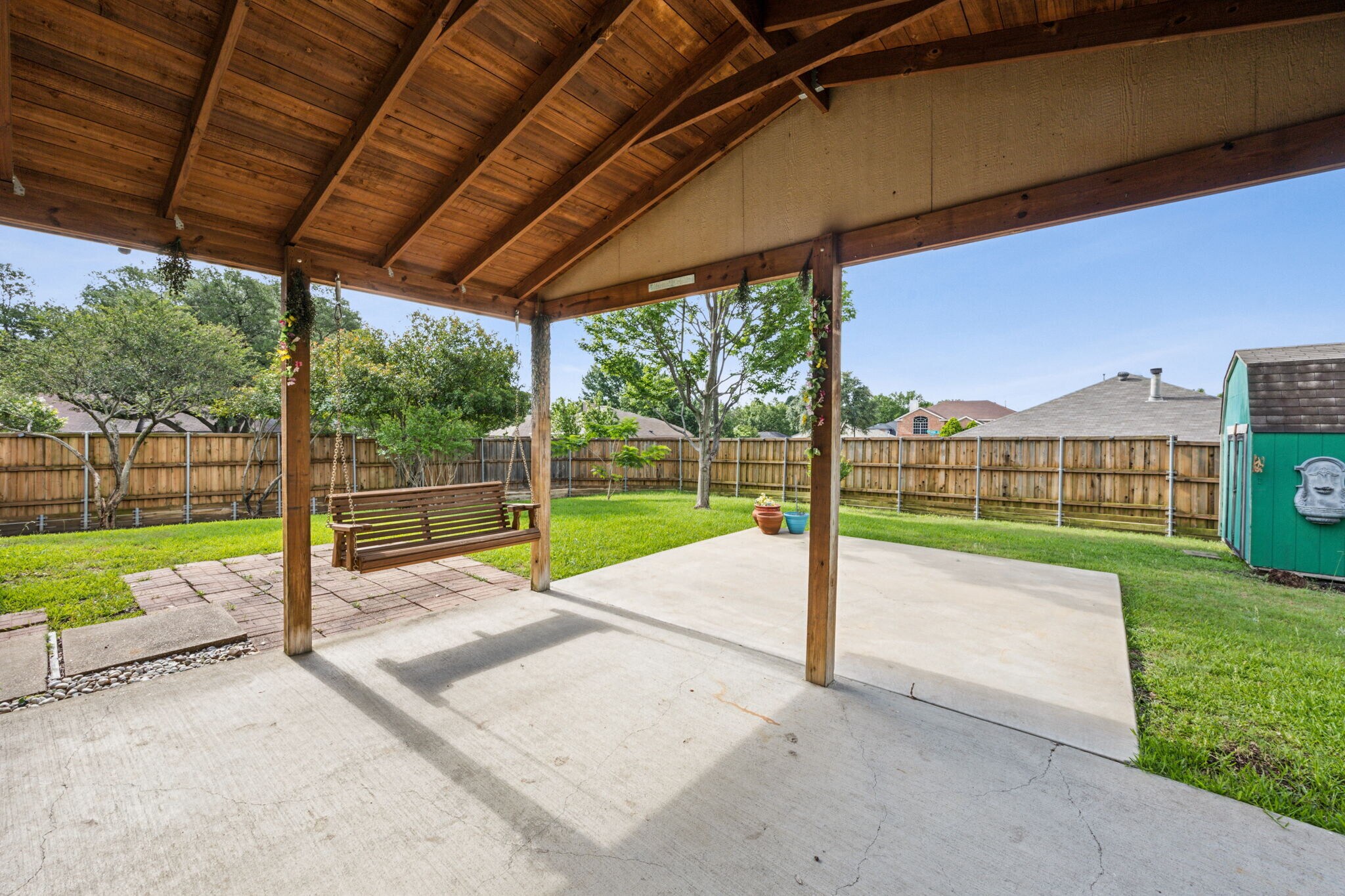 Building Photo - 4218 Crestwood Dr