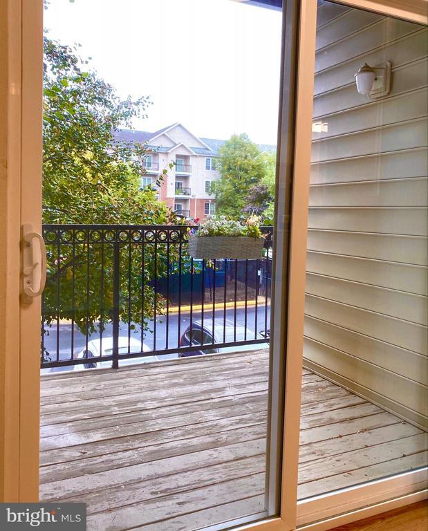 Building Photo - 1580 Spring Gate Dr.