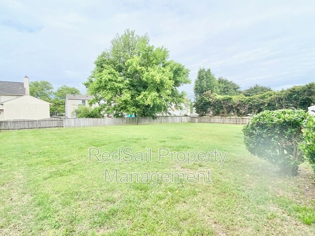 Building Photo - 6205 Calvert Ct