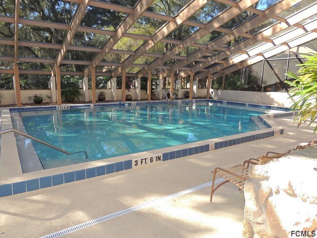 Building Photo - 13 Broadmore Cir