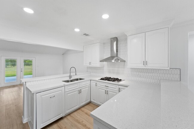 Building Photo - 406 Riverbend St