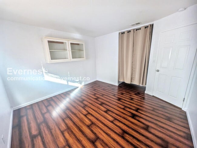 Building Photo - 14403 Tiburon Rd