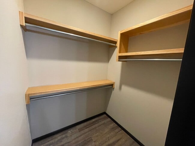 Building Photo - 12801/03 E Timber Lake Rd