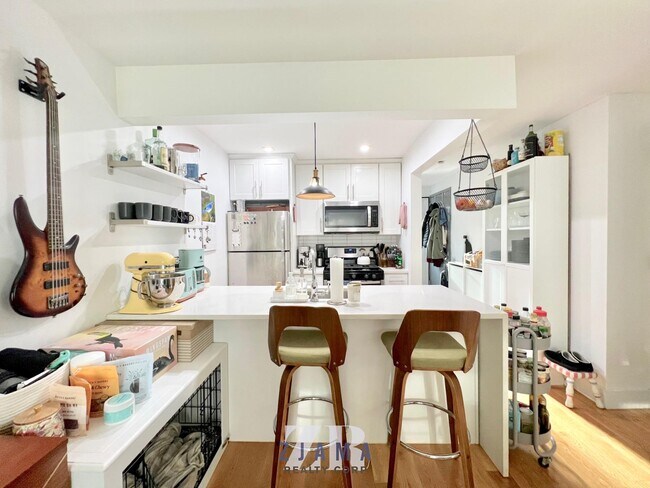 Building Photo - 302 Nostrand Ave