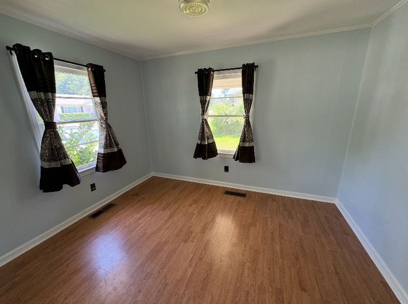 Building Photo - 2810 6th Ave