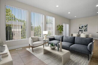 Building Photo - Spacious 3 Bed 3.5 Bath Townhome in Murray...