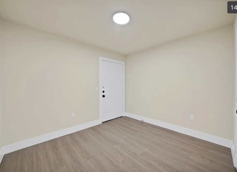 Building Photo - 306 Renfro St