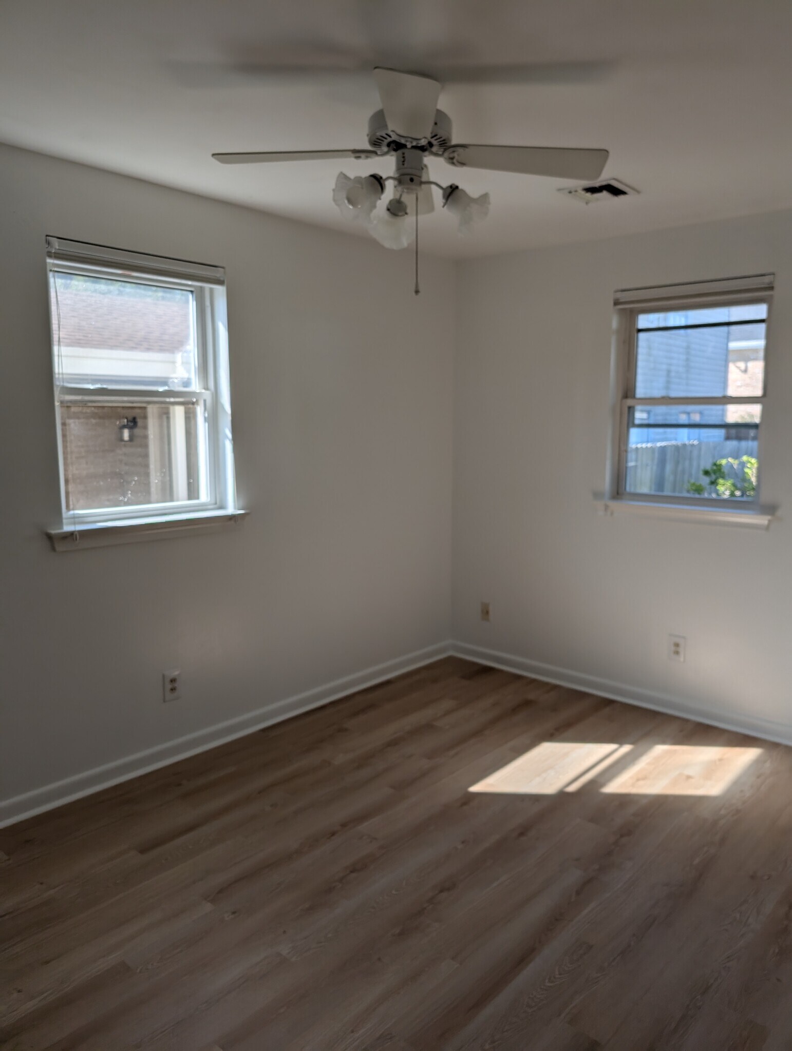 Building Photo - 3016 Belmont Plz