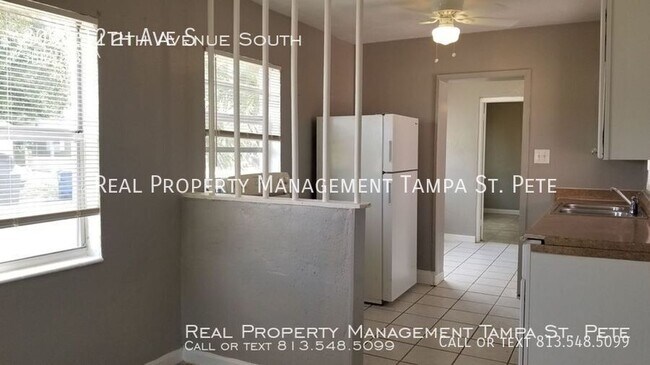 Building Photo - 3000 12th Ave S