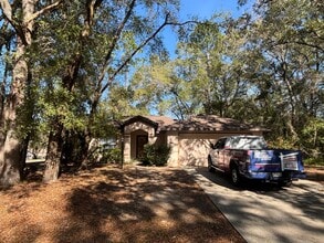 Building Photo - Rainbow Springs Country Club 2/2 ***Won't Last***