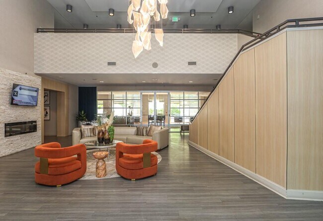 Building Photo - 711 Cosmopolitan Dr NE