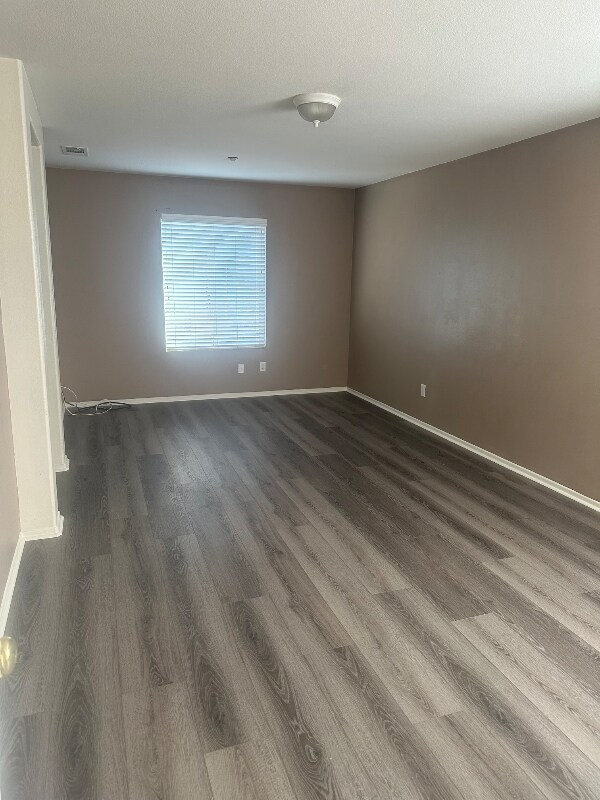 Building Photo - 33670 Willow Haven Ln