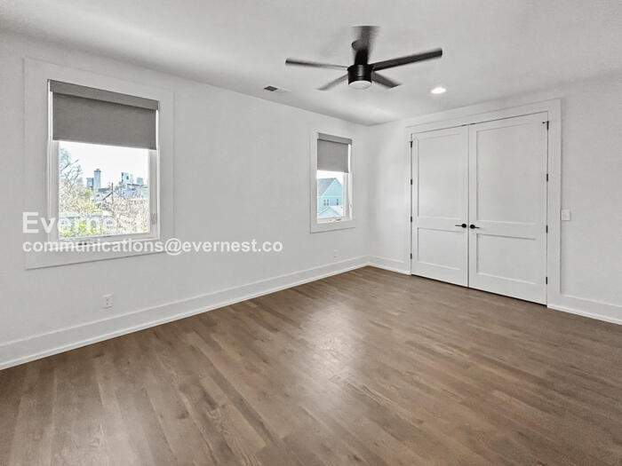 Building Photo - 1011 Garfield St