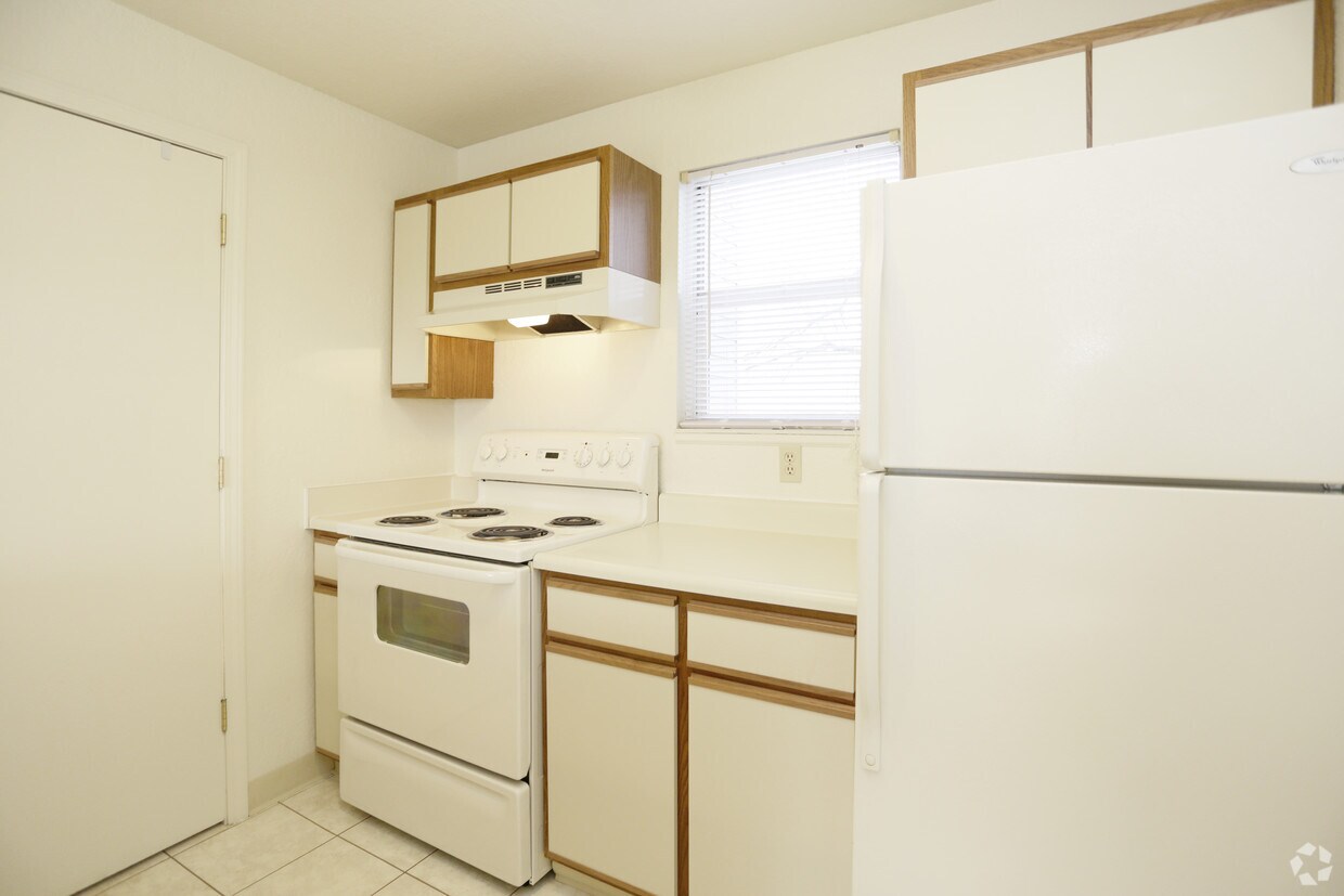 Saddle Creek Apartments Kalamazoo