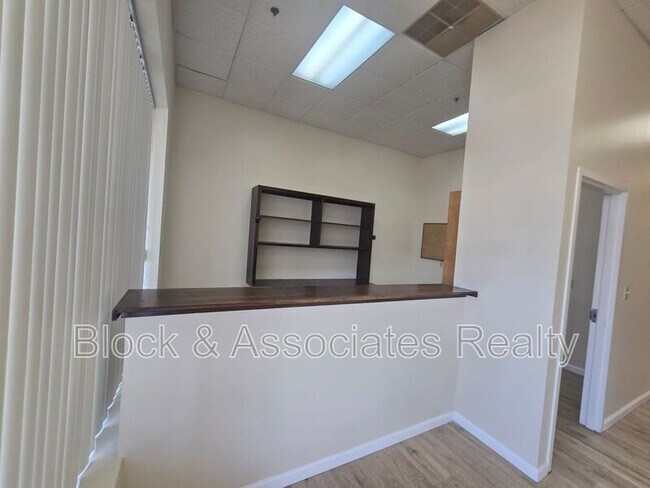 Building Photo - 11234 N Main St