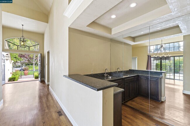 Building Photo - 51 Deer Meadow Ln