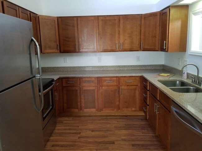 Building Photo - 2836 Troxell Ave