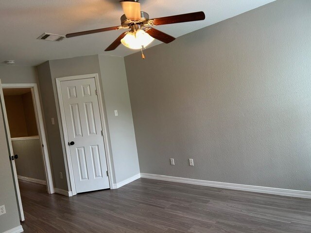 Building Photo - 1112 Christopher Ave