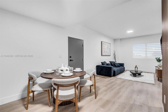 Building Photo - 3728 NW 19th Ave