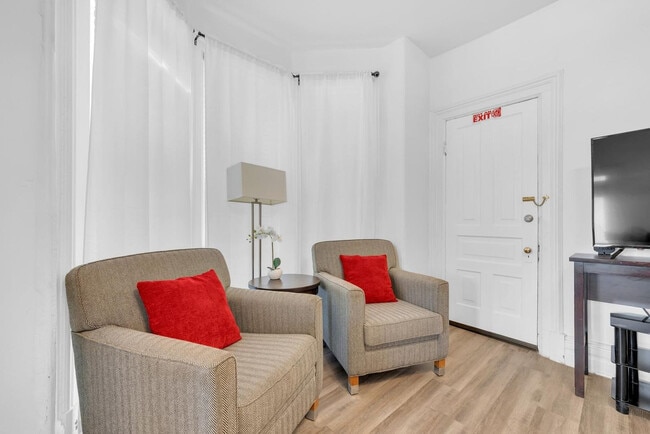 Building Photo - 3838 Bagley St