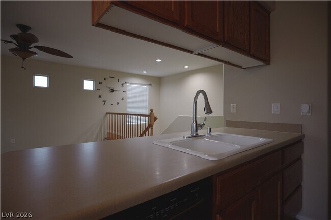 Building Photo - 6026 Alachua St