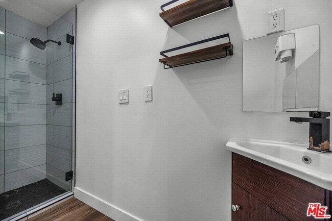 Building Photo - 9343 W Olympic Blvd