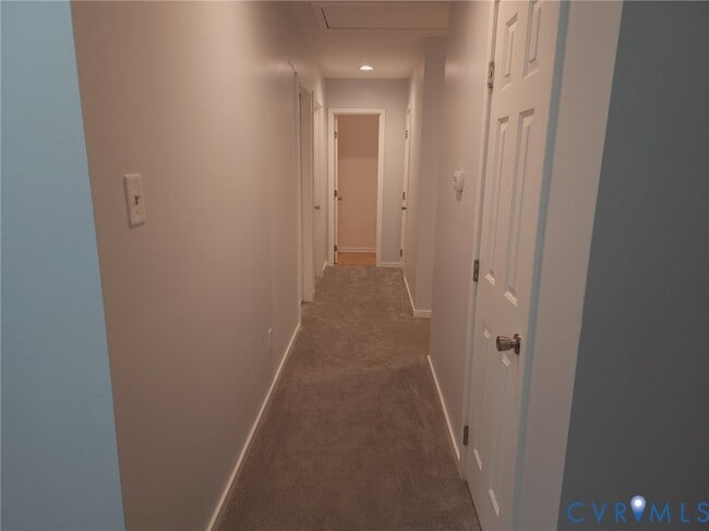Building Photo - 10110 Hearthrock Ct