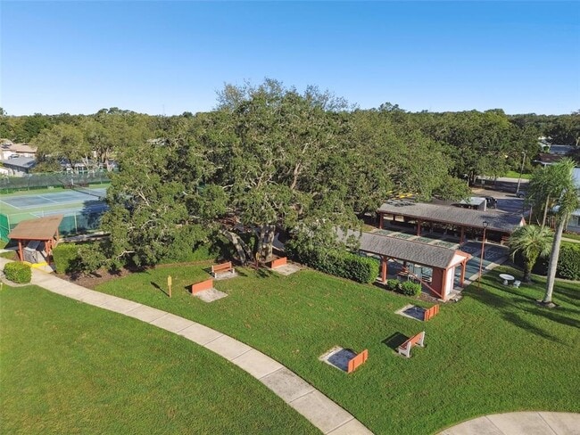 Building Photo - 11110 Carriage Hill Dr