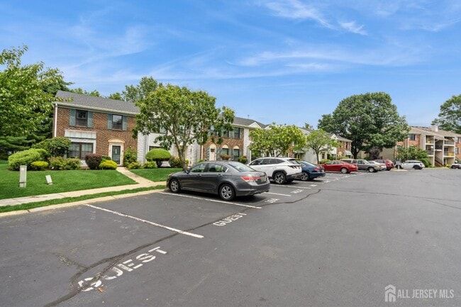 Building Photo - 391 Danbury Ln