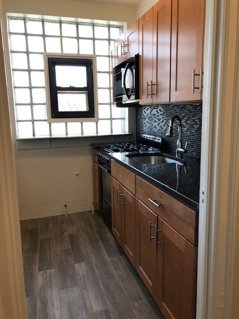 Building Photo - Wangdu Apartments