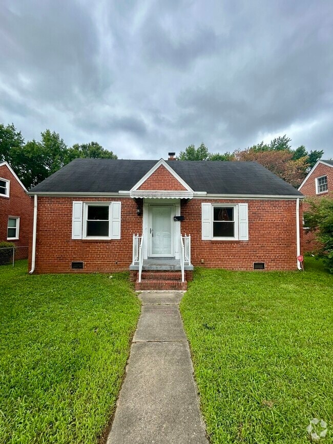 Building Photo - 1606 Gunn St