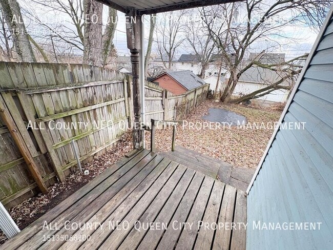 Building Photo - 225 Pleasant Ave