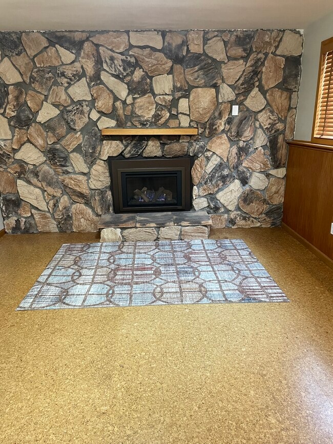 Building Photo - 3991 Whiting Ln