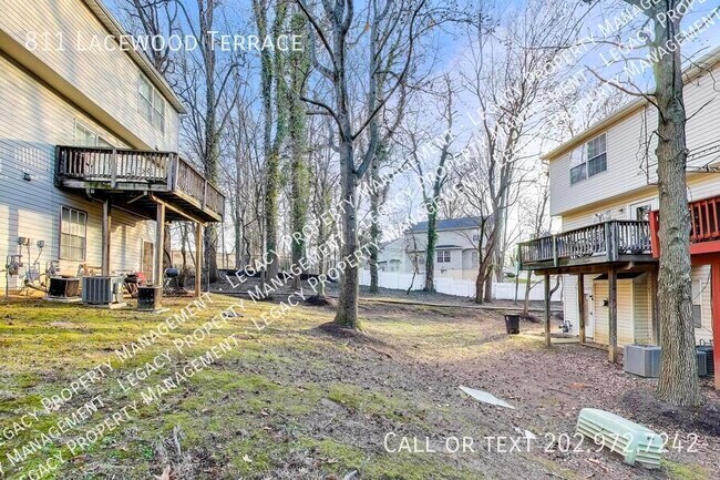 Building Photo - 811 Lacewood Terrace