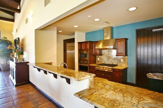 Building Photo - 5535 Porter Creek Rd