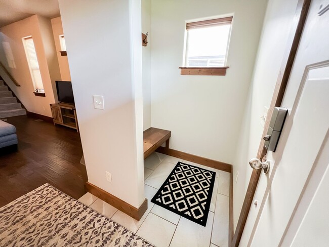 Building Photo - Charming Downtown Retreat: A Unique Blend ...