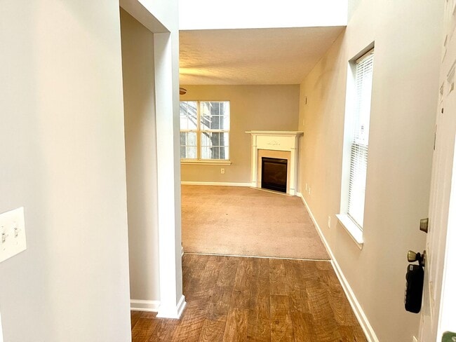 Building Photo - Welcome to this cozy and conveniently located 3-bedroom, 2.5-bathroom home in McDonough, GA.