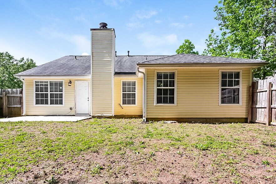 Building Photo - 10953 Tara Village Way