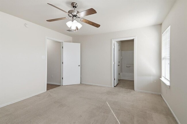 Building Photo - 177 Pebble Creek Ln