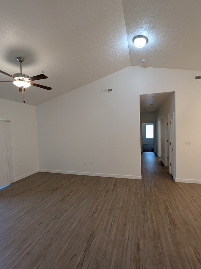Building Photo - 344 S 740 W