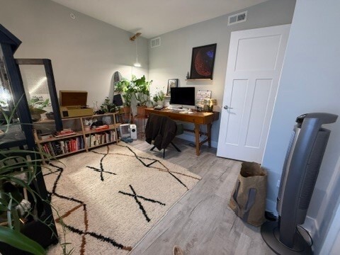 Building Photo - 1137 Oak Ave