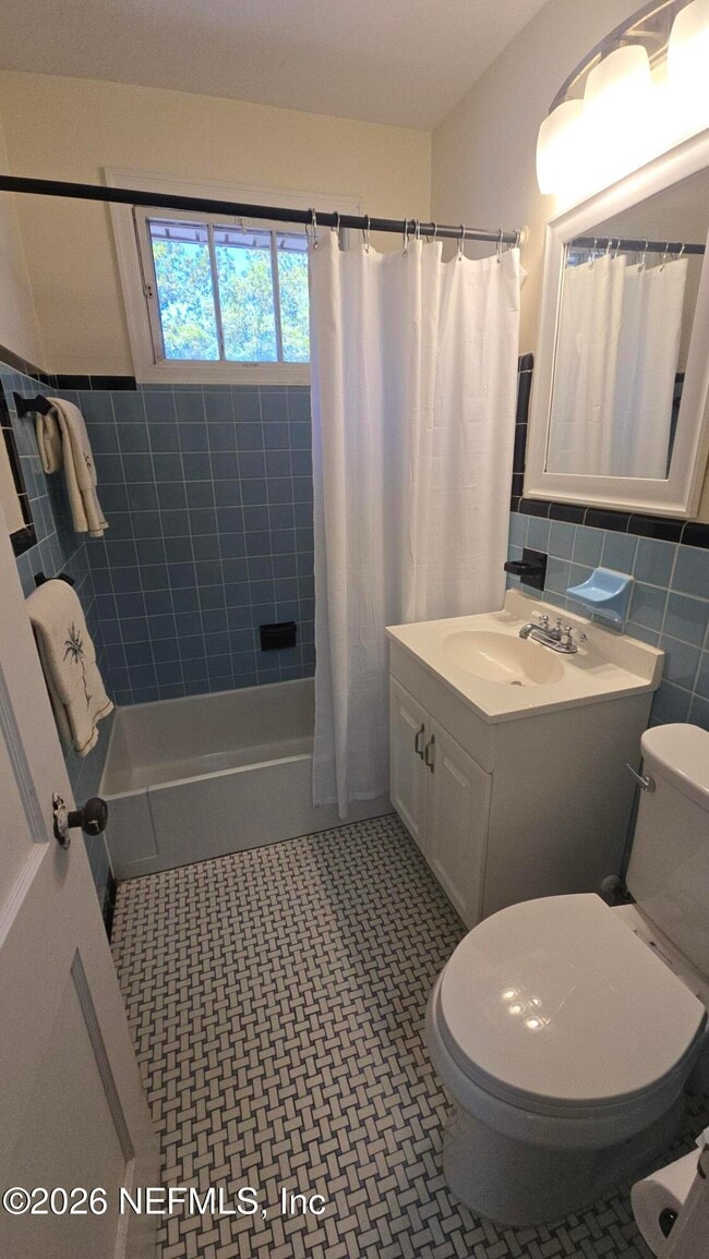 Building Photo - 3665 St Johns Ave