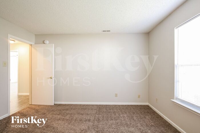 Building Photo - 7563 Hollow Reed Ct