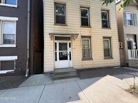 Building Photo - 334 4th St