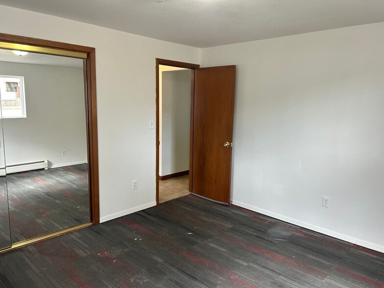 Building Photo - 417 S Highland Ave