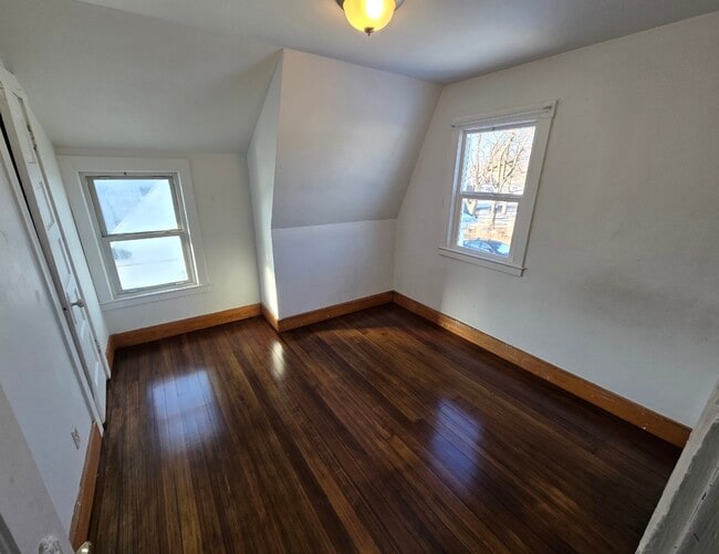 Building Photo - 3905 18th Ave