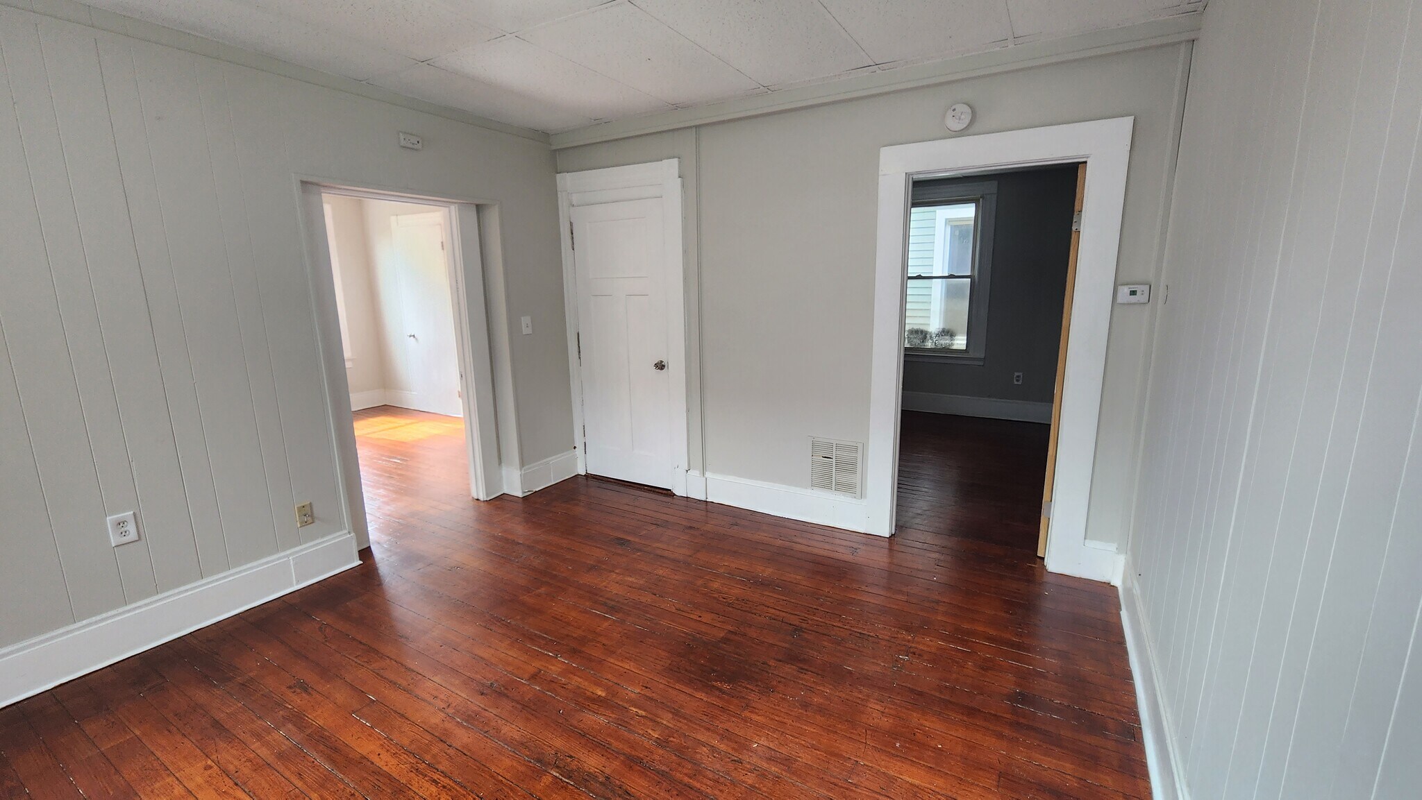 Building Photo - 114 Cedar Hill Ave