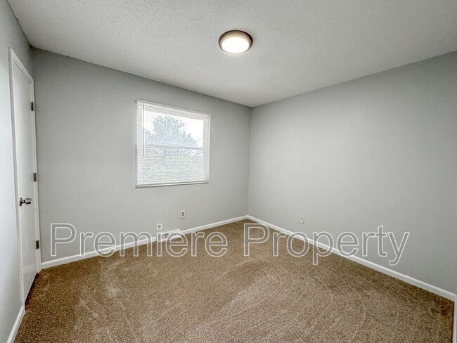 Building Photo - 3014 Ruby Ave