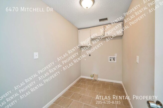 Building Photo - 6470 Mitchell Dr