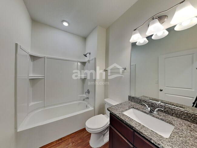 Building Photo - 32 Atlanta Dr